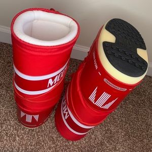Moon boots red